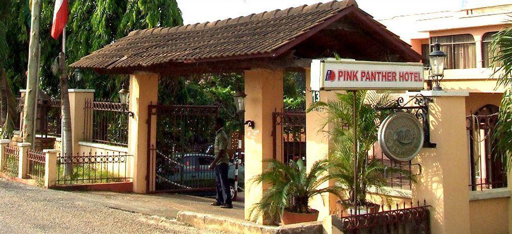 Pink Panther Kumasi Hotel Bagian luar foto